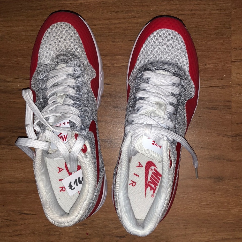 Nike Air Sneakers. U.S. size 6 1/2